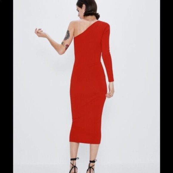 ZARA Long Asymmetrical Red Dress Size S NWT - Picture 2 of 2